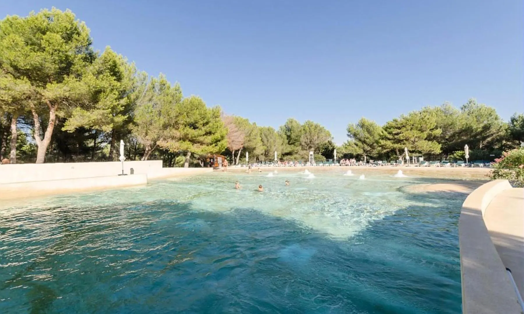 Village Pont Royal En Provence - Maeva Home - Appartement 2 Pieces 4 Personnes - Confort Mae-2166 Mallemort 0*,  France